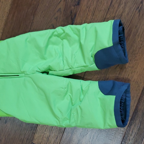 Arctix Bright Green Snow Bibs with Adjustable Straps - Picture 2 of 6